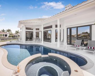 951 Ruby Court - Marco Island - Piscina