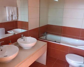 Hotel Lagoa Azul do Geres - Geres