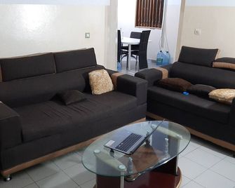 Aziz Residence - Dakar - Huiskamer