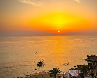 Silver Sands Beach Hotel - Protaras