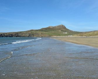 Delightful Cottage With Panoramic Sea Views Near St.Davids - Solva - Beach