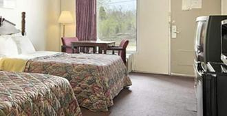 Royal Extended Stay - Alcoa - Schlafzimmer
