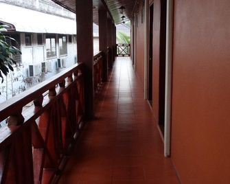 Zuela Guesthouse - Luang Namtha - Hallway