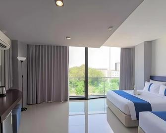 Ingtara Hotel - Khon Kaen - Bedroom