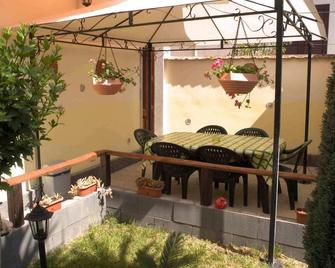 I Colori del Sole - Fiumefreddo di Sicilia - Patio