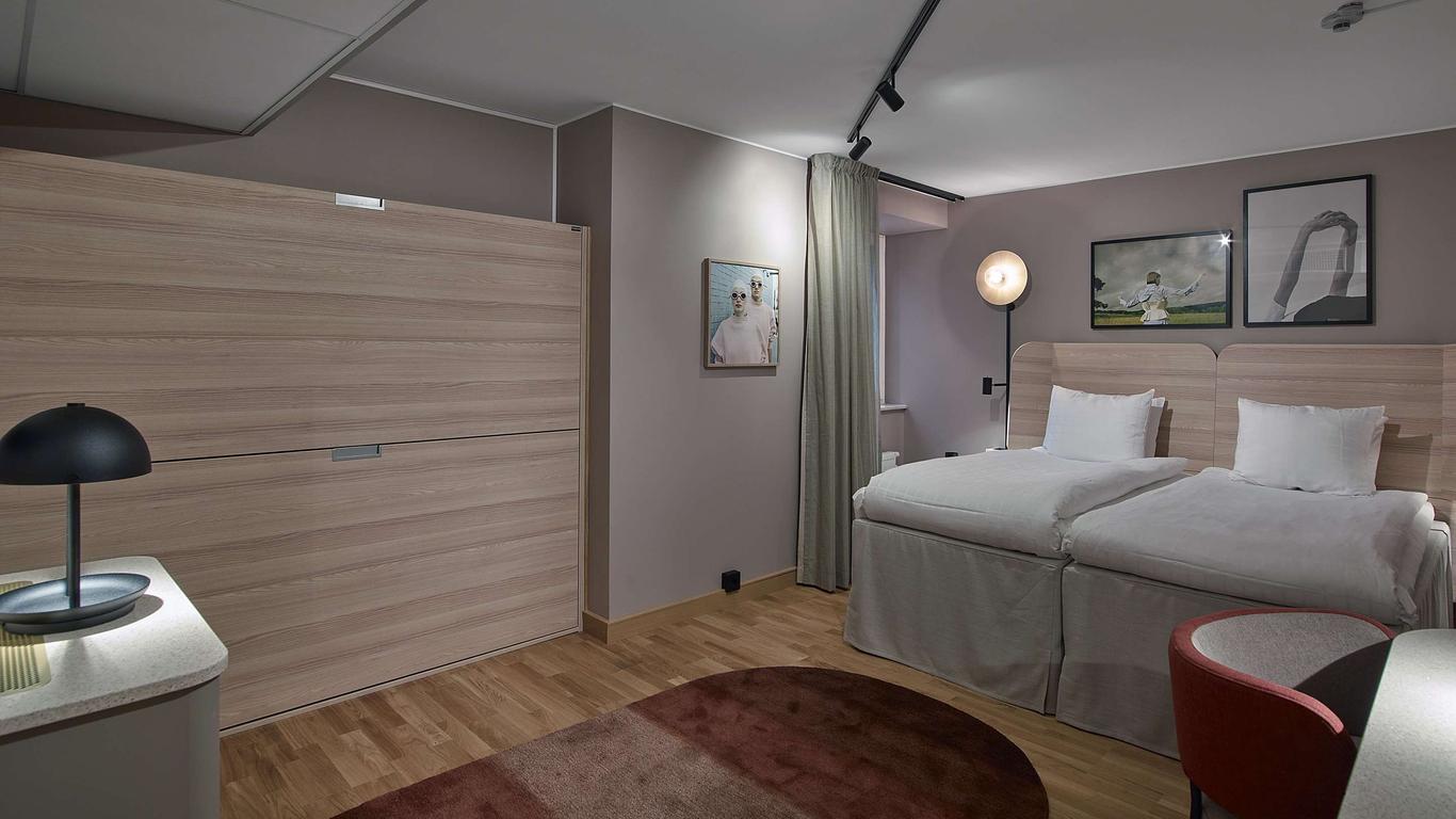 سكانديك كلارا