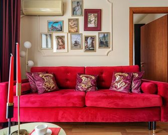 Gryffindor Tower - Bucharest - Living room