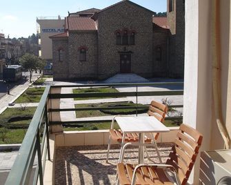Hotel Inomaos - Olympia - Parveke