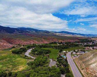 Chinook Winds Lodge - Dubois - Vista del exterior