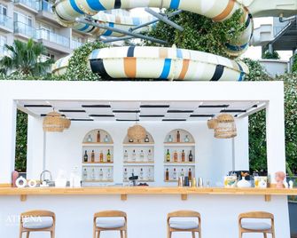 Athena Premium Suites - Erdemli - Bar