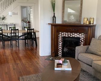 Charming townhouse - Indianapolis - Sala