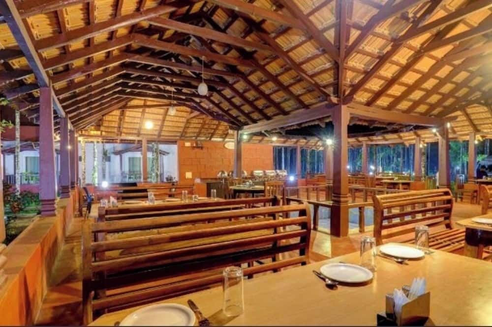 Lazo Areca Resort - Madikeri - Restaurant