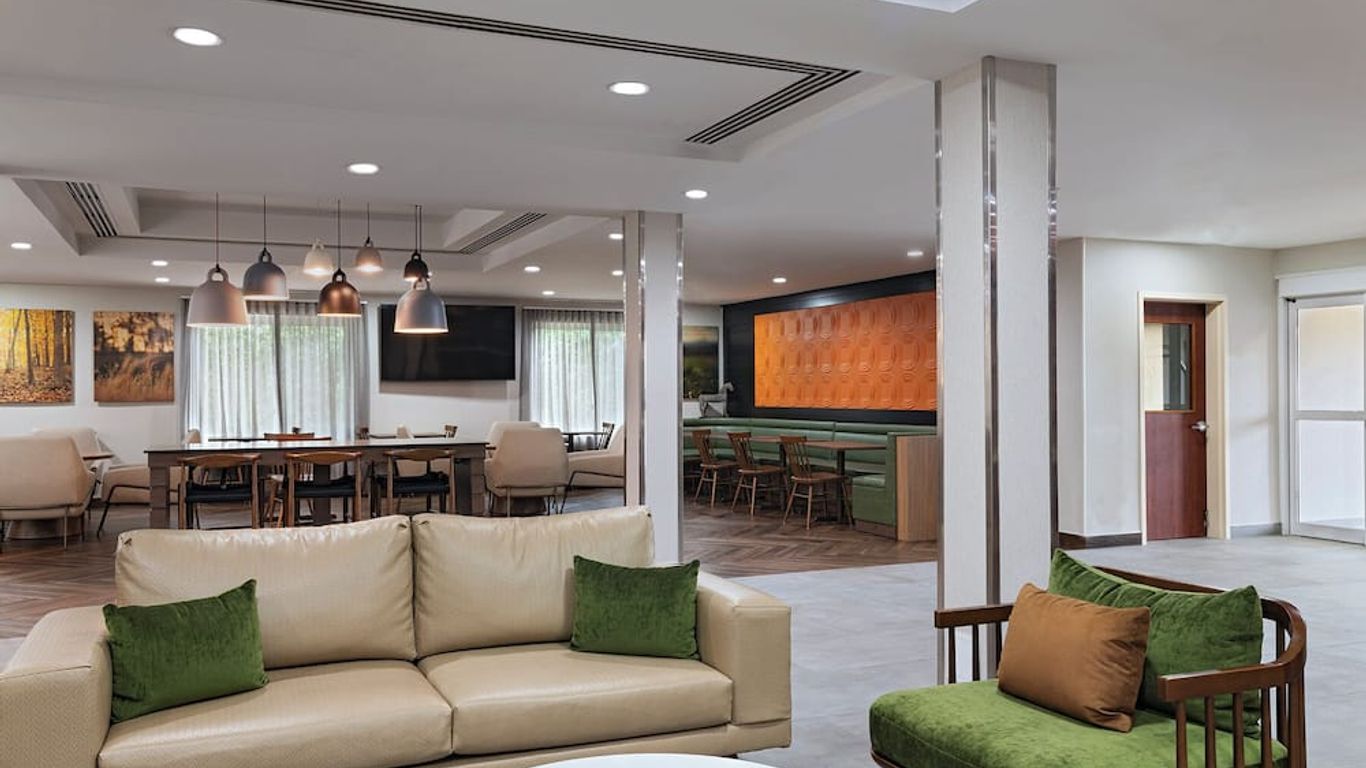 Fairfield Inn by Marriott Medford Long Island