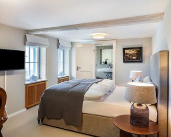 Windhäusern5 - ونغين ام أللوجا - غرفة نوم