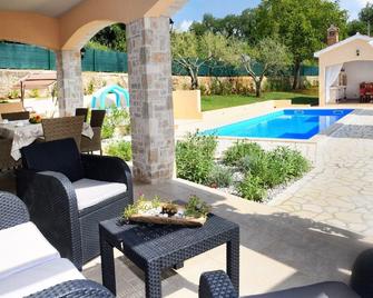 Villa Emilia - Vižinada - Piscina