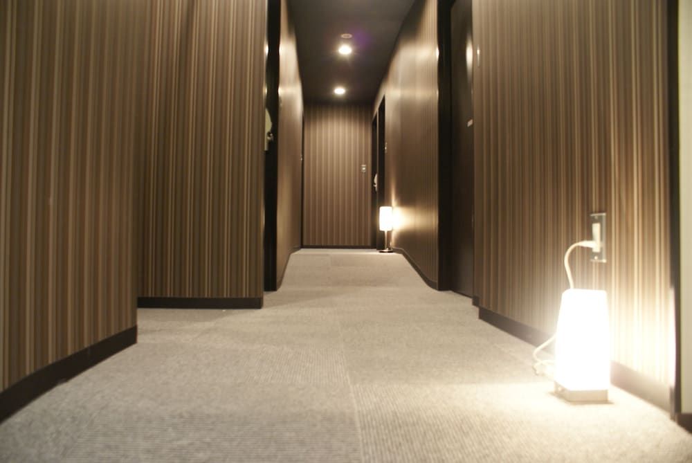 Hotel Livemax Budget Shinosaka - אוסקה - מסדרון