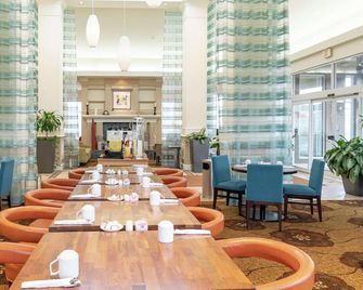 Hilton Garden Inn Wooster - Wooster - Ресторан