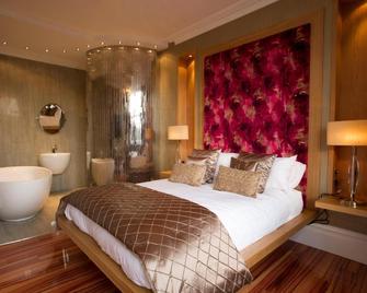 Breck Apartments - Poulton-le-Fylde - Bedroom