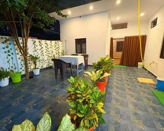 Sumedha Galaxy Inn - Varanasi