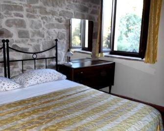 Locanda Dell'Istrice - Camerino - Bedroom