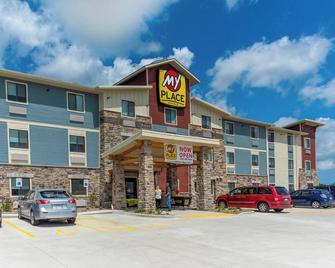 My Place Hotel-Mount Pleasant, Wi - Sturtevant - Building