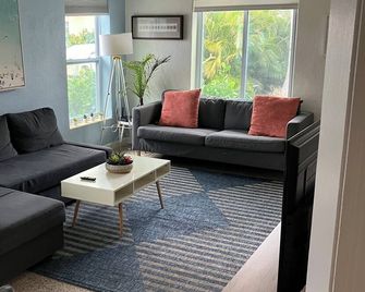 Casa Limonada Boutique Motel - Sarasota - Sala de estar