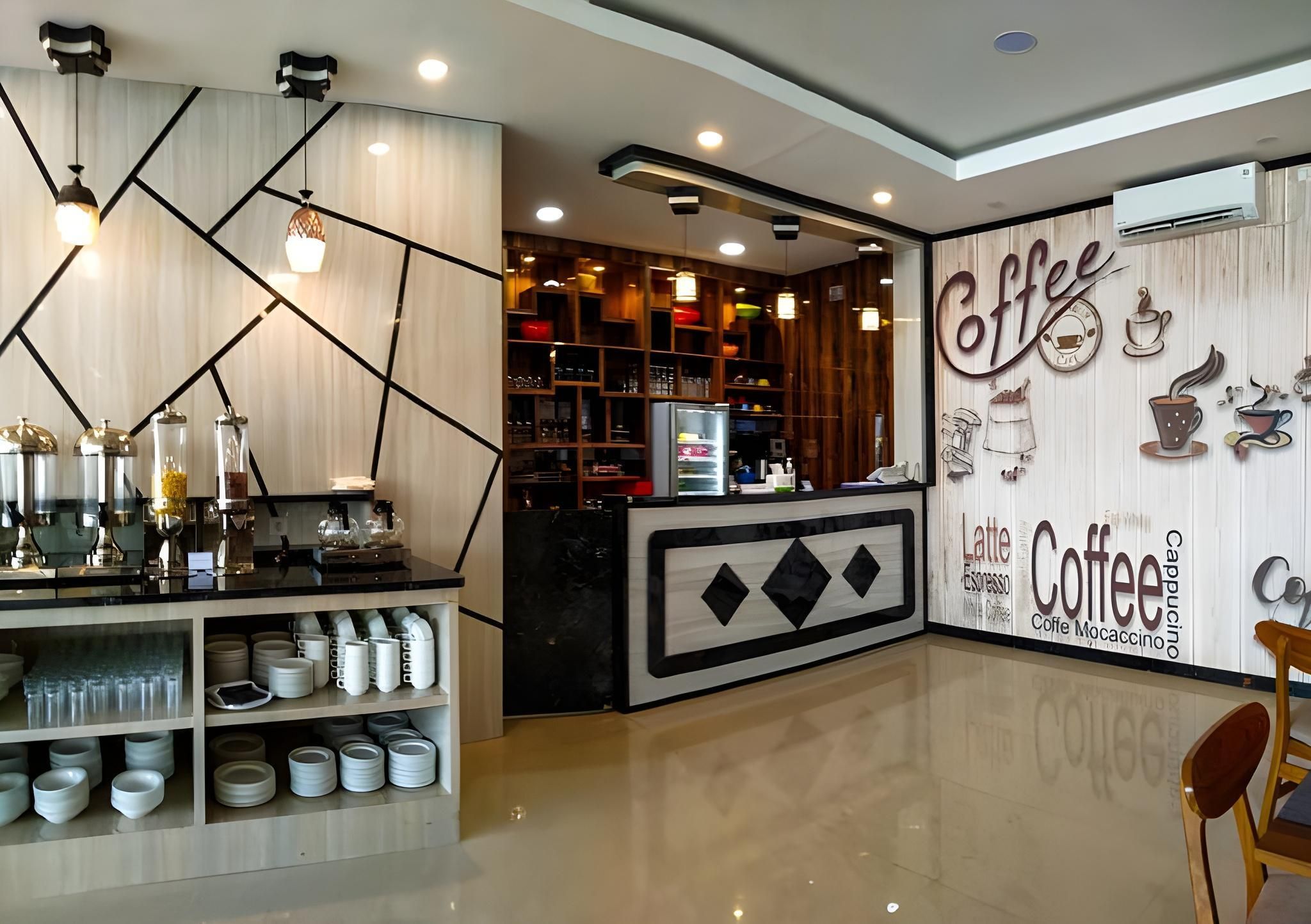 Darefan Hotel Sorong - Sorong - Bar
