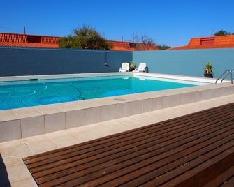 Dongara Hotel Motel - Dongara - Zwembad