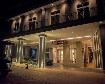 Rock City Hotel - Nkawkaw - Building