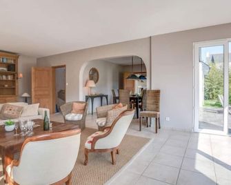 Holiday Home Maison Courlis by Interhome - Carnac - Phòng khách