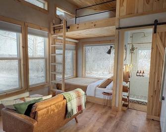 The Stead- A tiny home on an Alpaca farm in the beautiful Mohawk Valley. - Fort Plain