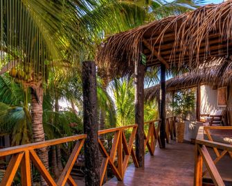 Las Olas - מנקורה - פטיו