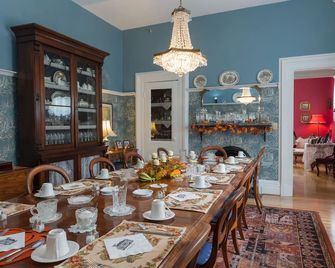 Fitzroy Hall - שרלוטאון - חדר אוכל