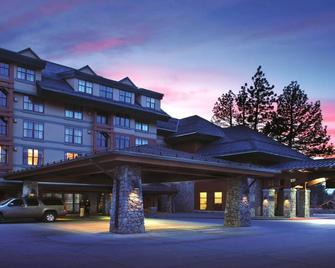 2 Bedroom Lock-off - Sheraton Mountain Vista - Full Resort Access - Avon - Building