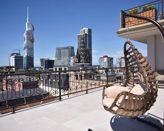 Hotel Monarch - Batumi - Balcony