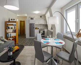 Riga Old Town Souvenir Apartments. - Riga - Comedor