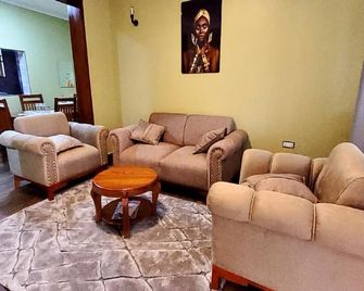 Sarnah Apartments - Arusha - Living room