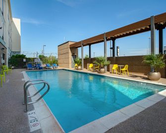 Home2 Suites By Hilton Waco - Waco - Piscina
