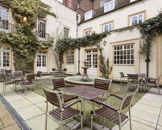 Belvilla Hotel Loughborough - Loughborough - Patio
