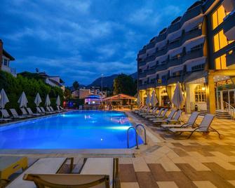 Club Selen Hotel Icmeler - İçmeler - Pool