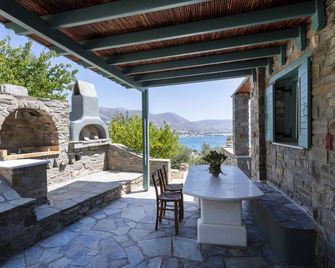 Parikia Cove Mansion - Parikia - Patio