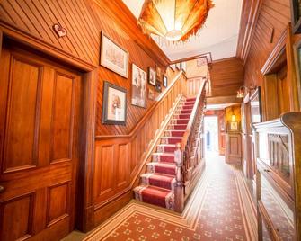 Shady Rest Bed & Breakfast - Takaka - Pasillo