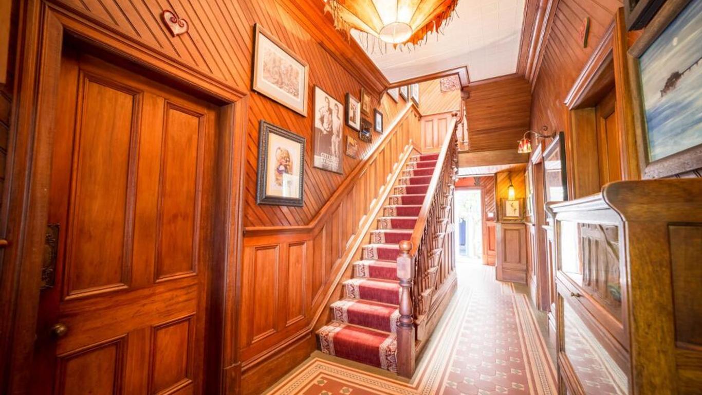 Shady Rest Bed & Breakfast