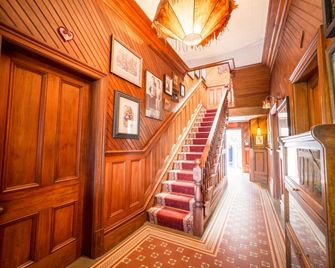 ذا شيدي ريست بد آند بريكفاست - تاكاكا - مدخل