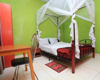 La Voisina Hotel - Ruhengeri - Bedroom