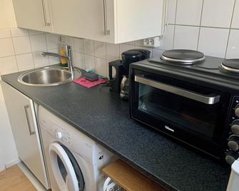 Cozy small Apartment just outside Stockholm - Stockholm - Dapur