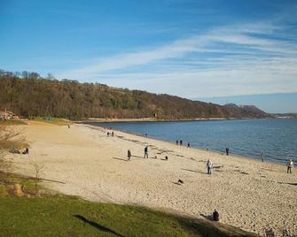Aberdour Hotel - Burntisland - Strand