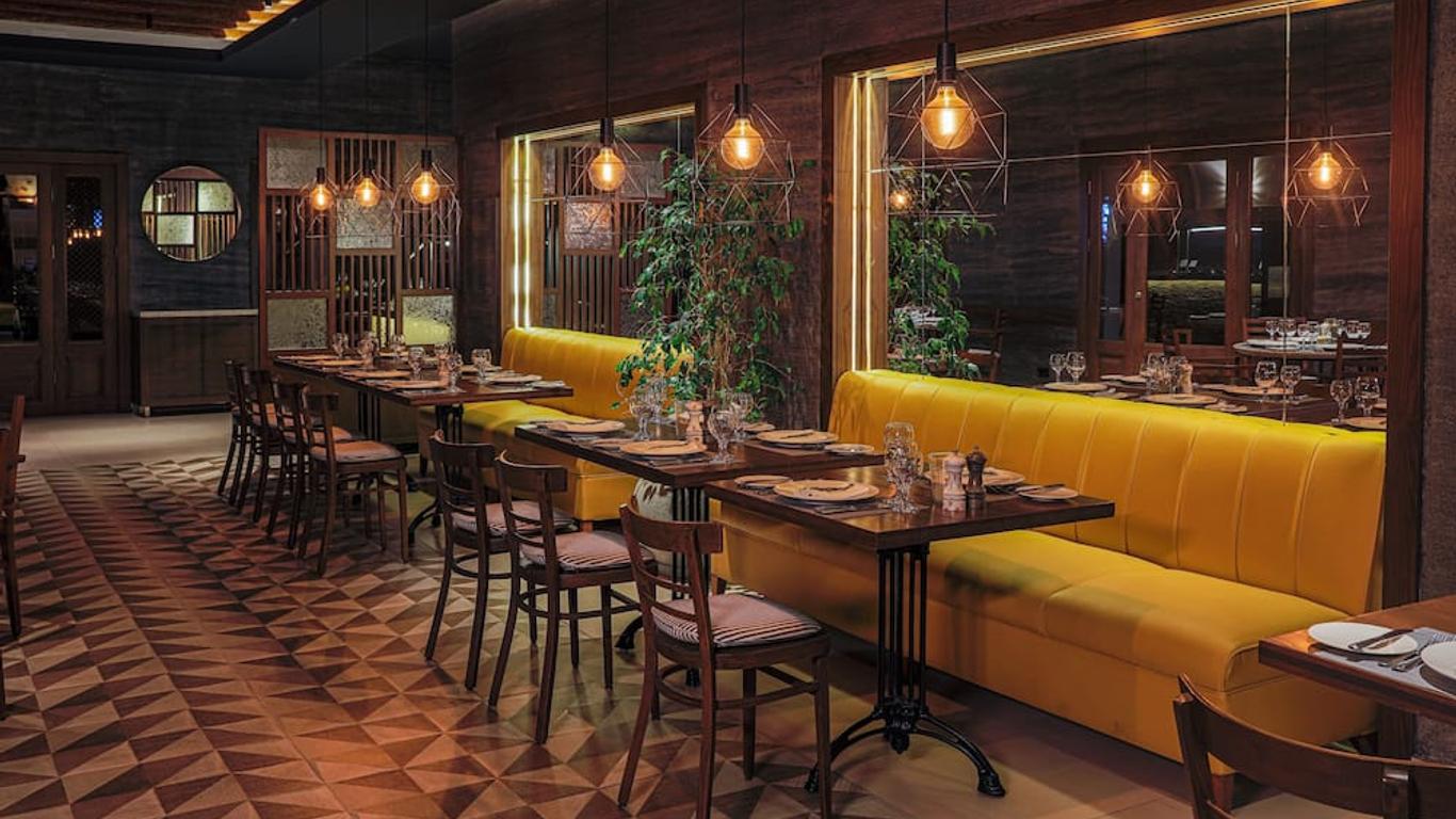 Jaz Neo Saraya Palms