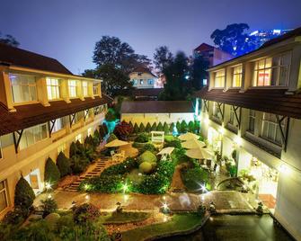 Muong Thanh Holiday Da Lat Hotel - Dalat - Building