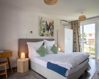 Room 7 'Le Palmier Royal' - Saint-Francois